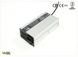 24V 7A智能充电器 24V 7A智能充电器