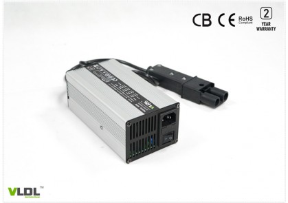 36V 8A智能充电器 36V 8A智能充电器