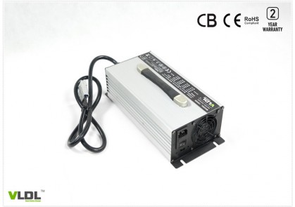 12V 100A智能充电器