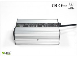 12V 10A智能充电器