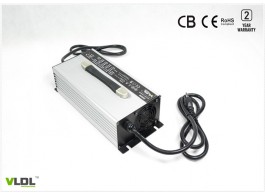 36V 40A智能充电器 36V 40A智能充电器