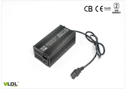 60V 4A智能充电器