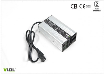 24V 7A自行车智能充电器 24V 7A自行车智能充电器