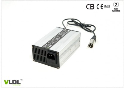 24V 2A自行车智能充电器